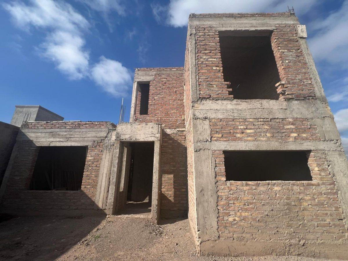 Foto de VENTA CASA EN OBRA, ESQUINA B°VISTA OLIVA MAIPU, imagen 2