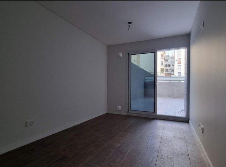 Alquiler departamento dos ambientes con patio dueño directo 5