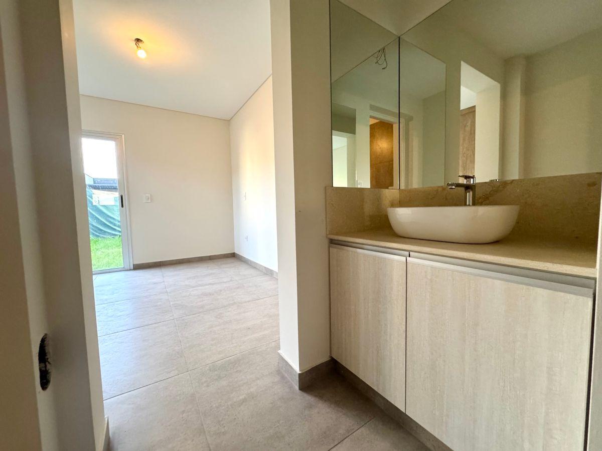 Foto de Vendo casa a estrenar en Ciro de Vieytes, imagen 2
