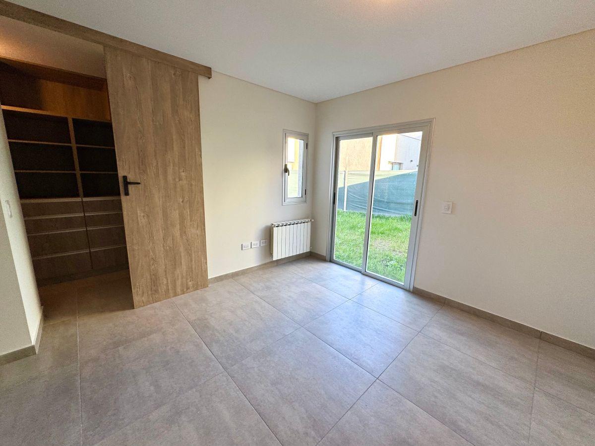 Foto de Vendo casa a estrenar en Ciro de Vieytes, imagen 1