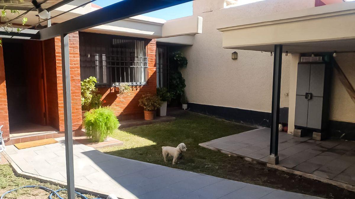 VENTA CASA ALTO DORREGO 3 DORMITORIOS