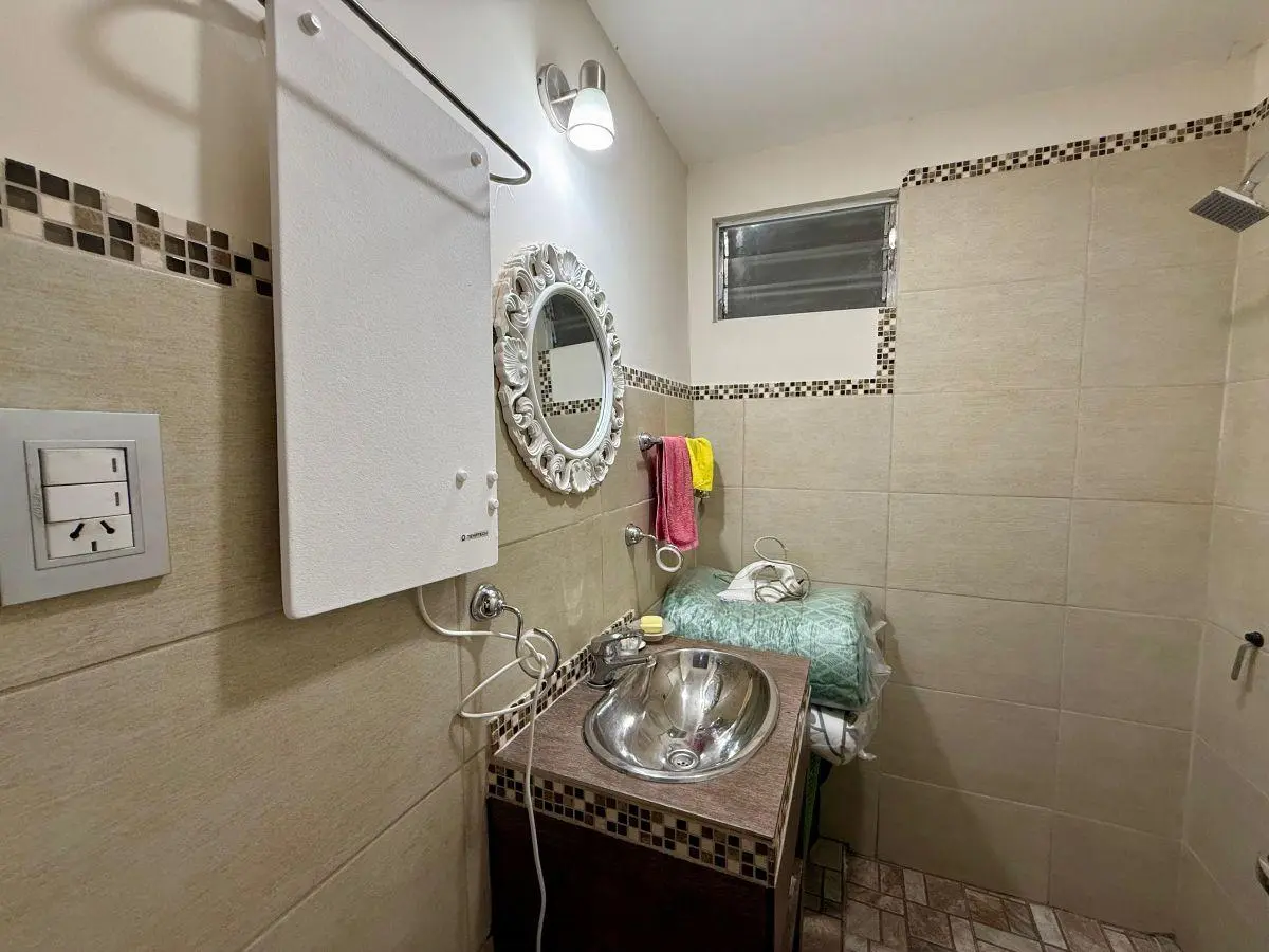 VENTA CASA EN B° SUAREZ GODOY CRUZ 5