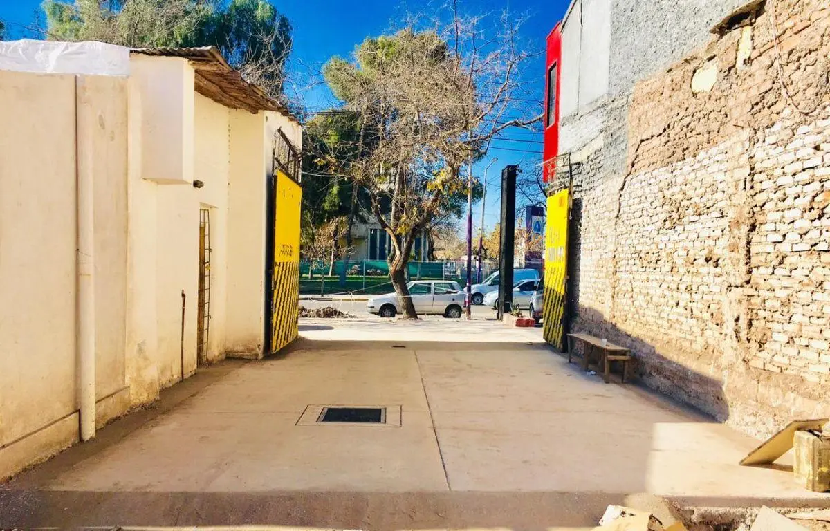 ALQUILER PLAYA CON LOCAL COMERCIAL – SAN JOSÉ 3