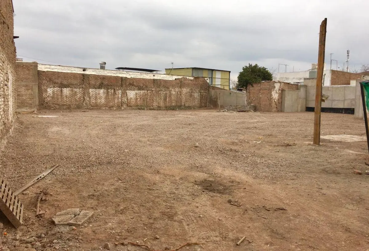 ALQUILER PLAYA CON LOCAL COMERCIAL – SAN JOSÉ 5