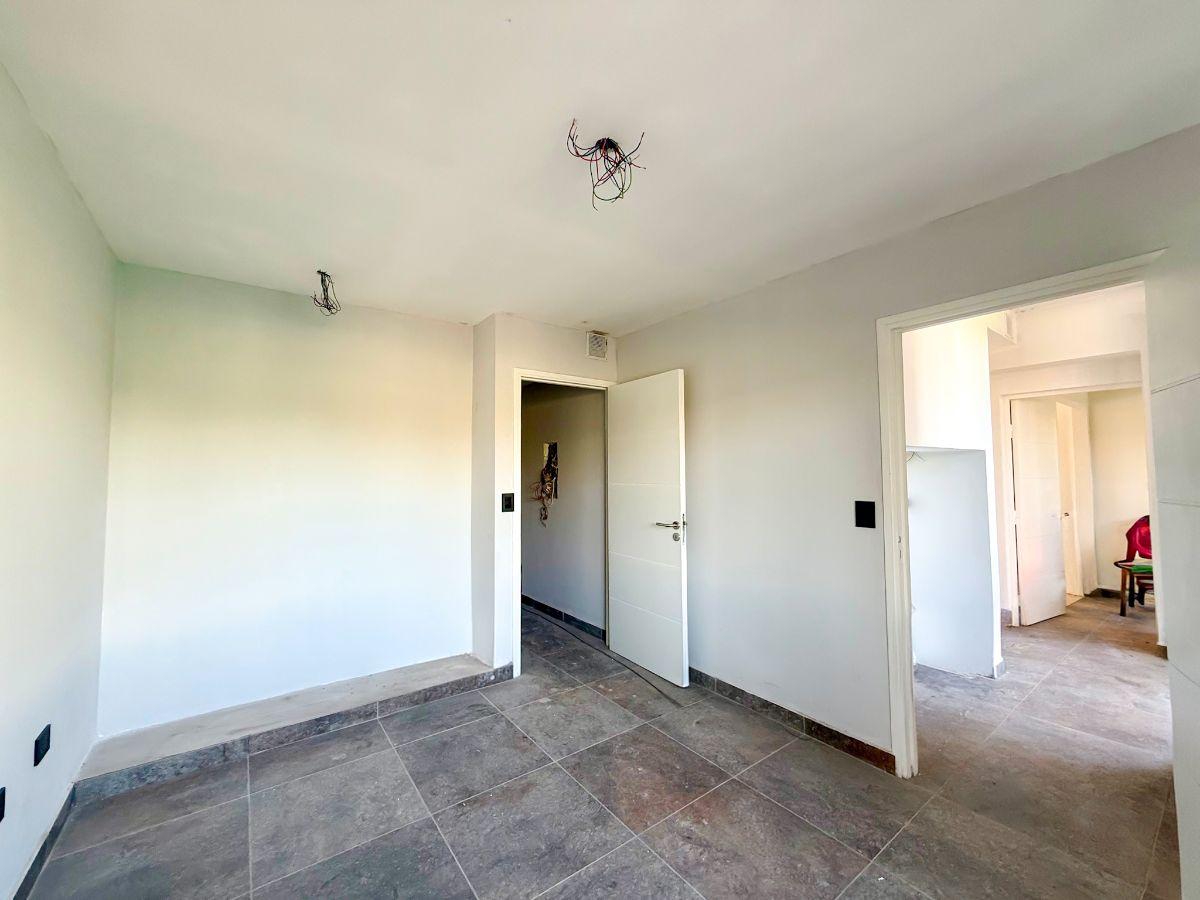 Casa moderna de 4 dormitorios + Estudio - El Portillo de Paso Maipú