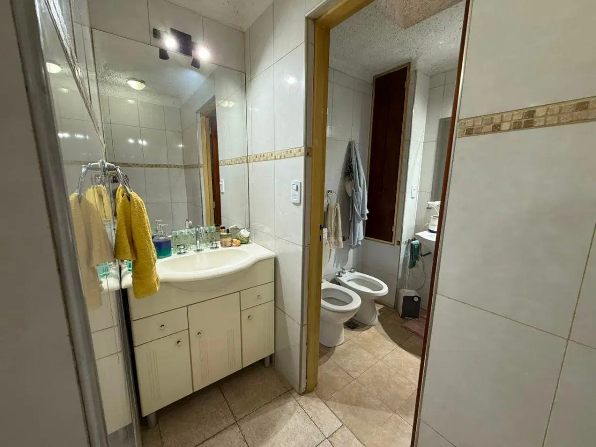 VENTA CASA EN GODOY CRUZ - 3 DORMITORIOS 3