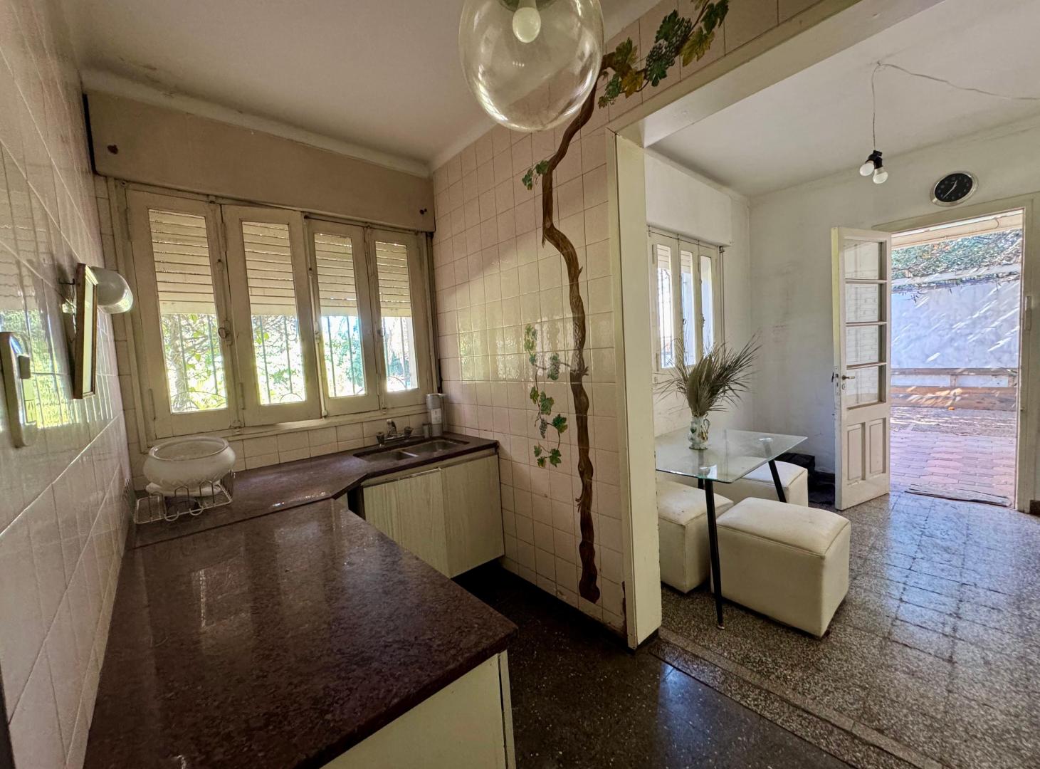 Foto de CASA EN VENTA - 5 ambientes en VILLA NUEVA, GUAYMALLÉN, imagen 3