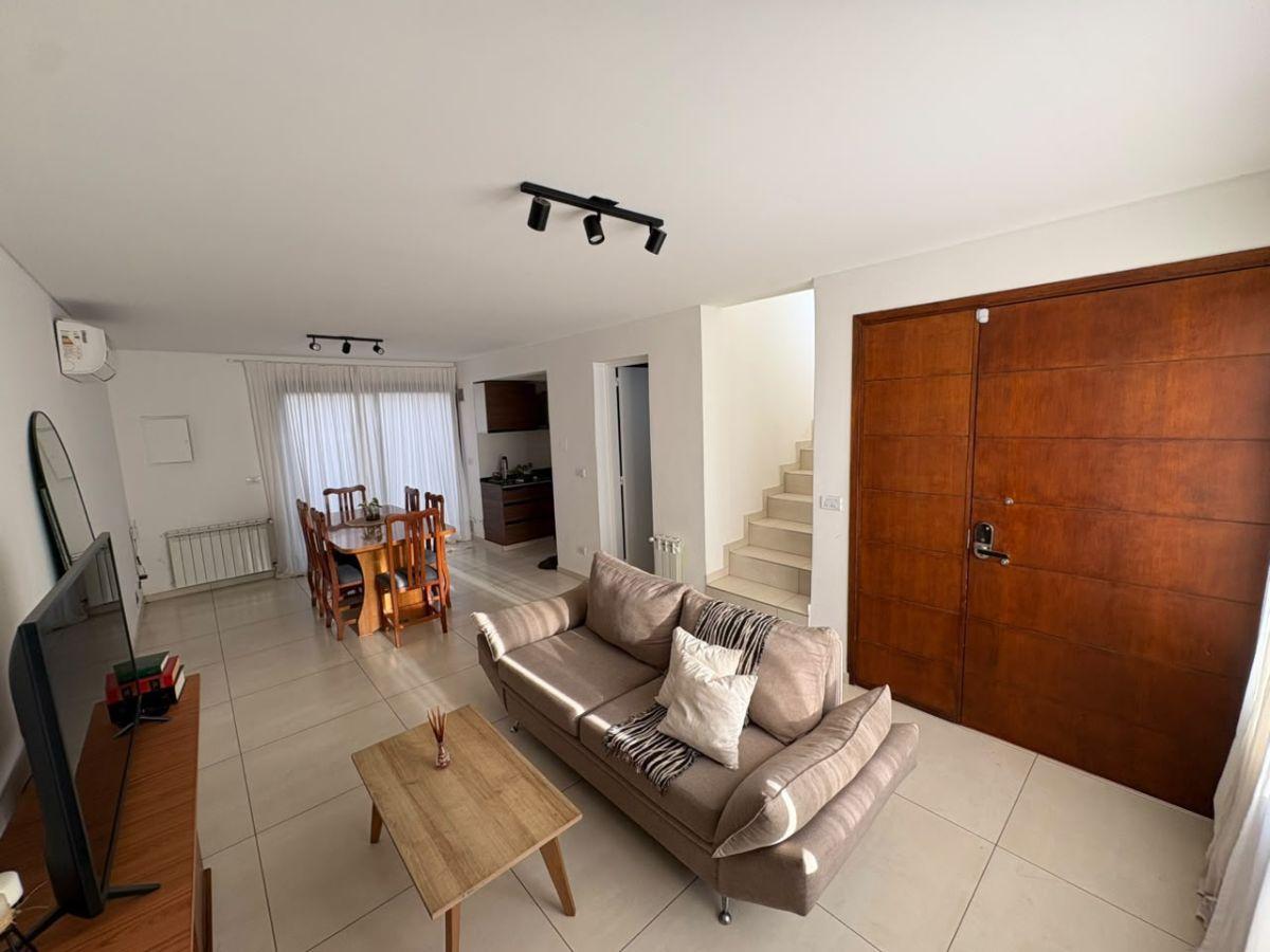 Foto de ALQUILER CASA DUPLEX EN GUAYMALLEN - B° PRIVADO LAS TACAS, imagen 2