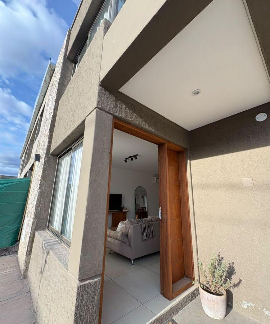 Foto de ALQUILER CASA DUPLEX EN GUAYMALLEN - B° PRIVADO LAS TACAS, imagen 1