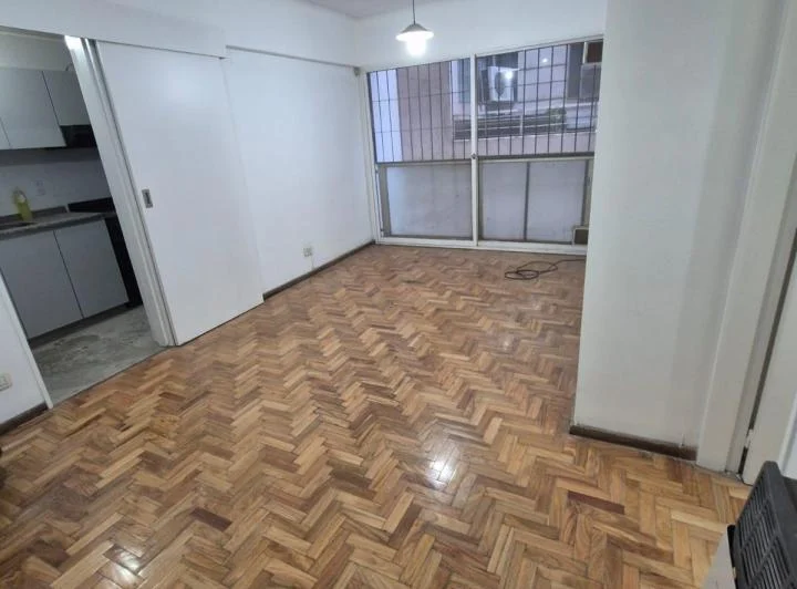 ALQUILO DEPARTAMENTO CENTRICO 2 DORMITORIOS SOBRE AVENIDA ESPAÑA 1ER PISO 3