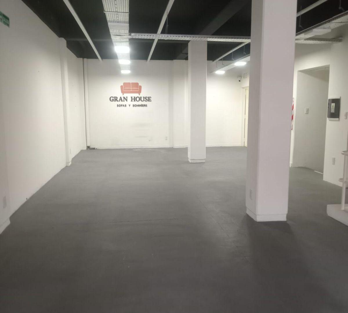 Foto de ALQUILO LOCAL COMERCIAL SOBRE CALLE SAN JUAN CASI RONDEAU AMPLIO CON, imagen 5