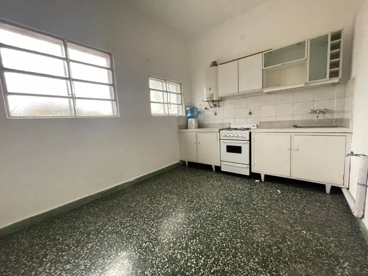 VENTA – DEPARTAMENTO 2 AMBIENTES EN BERNAL CENTRO 4