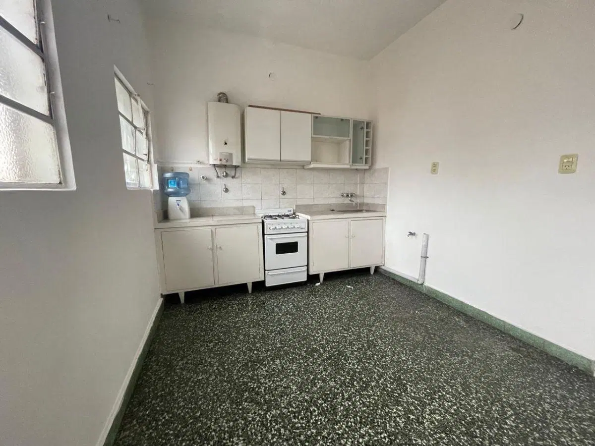 VENTA – DEPARTAMENTO 2 AMBIENTES EN BERNAL CENTRO 1