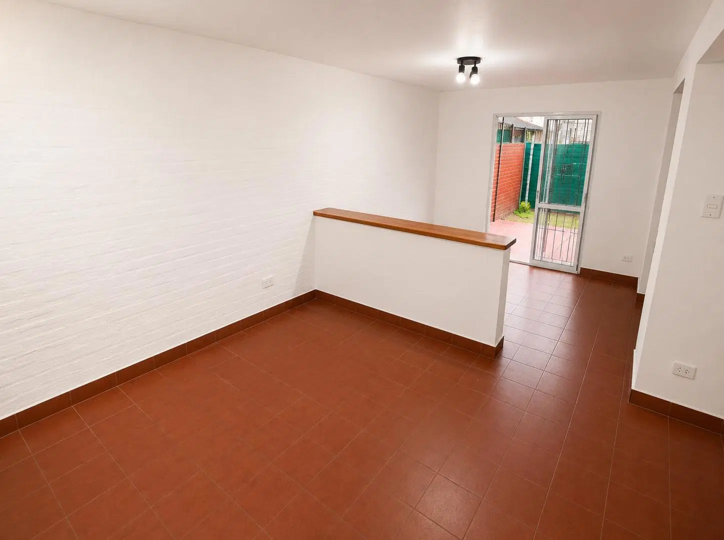 ALQUILER DUPLEX PH CASA 3 AMBIENTES COCHERA QUILMES 1