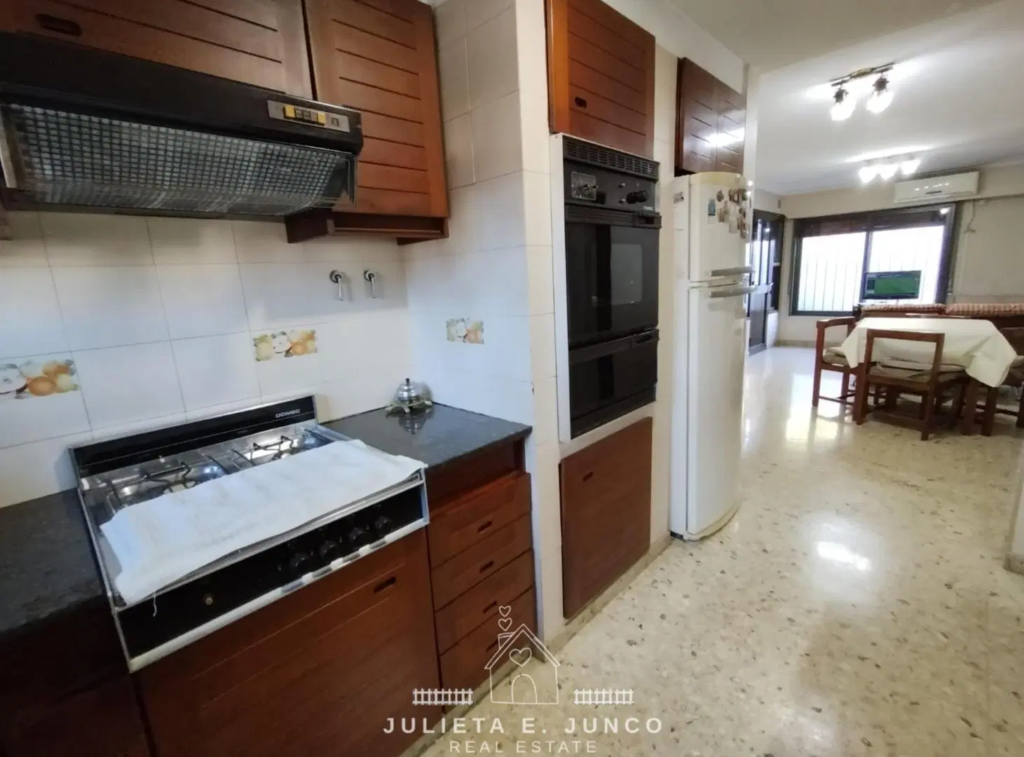 VENTA CASA 4 AMBIENTES BERNAL CENTRO 8