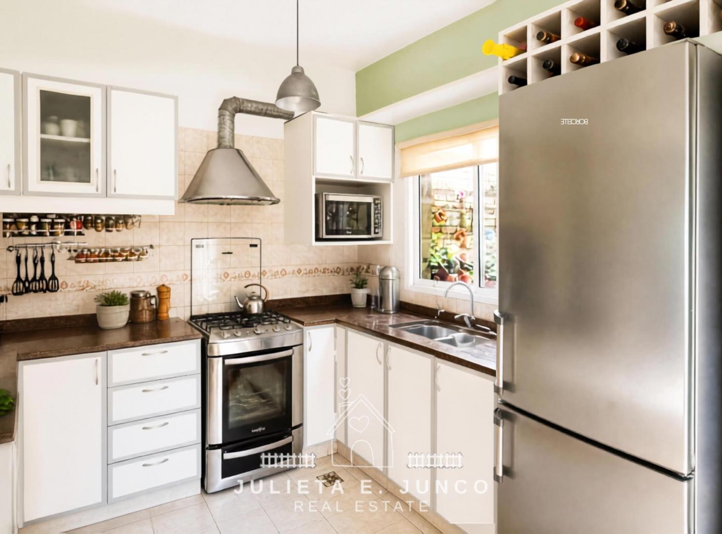 Foto de Venta casa 4 ambientes con pileta- El Carmencito, imagen 3