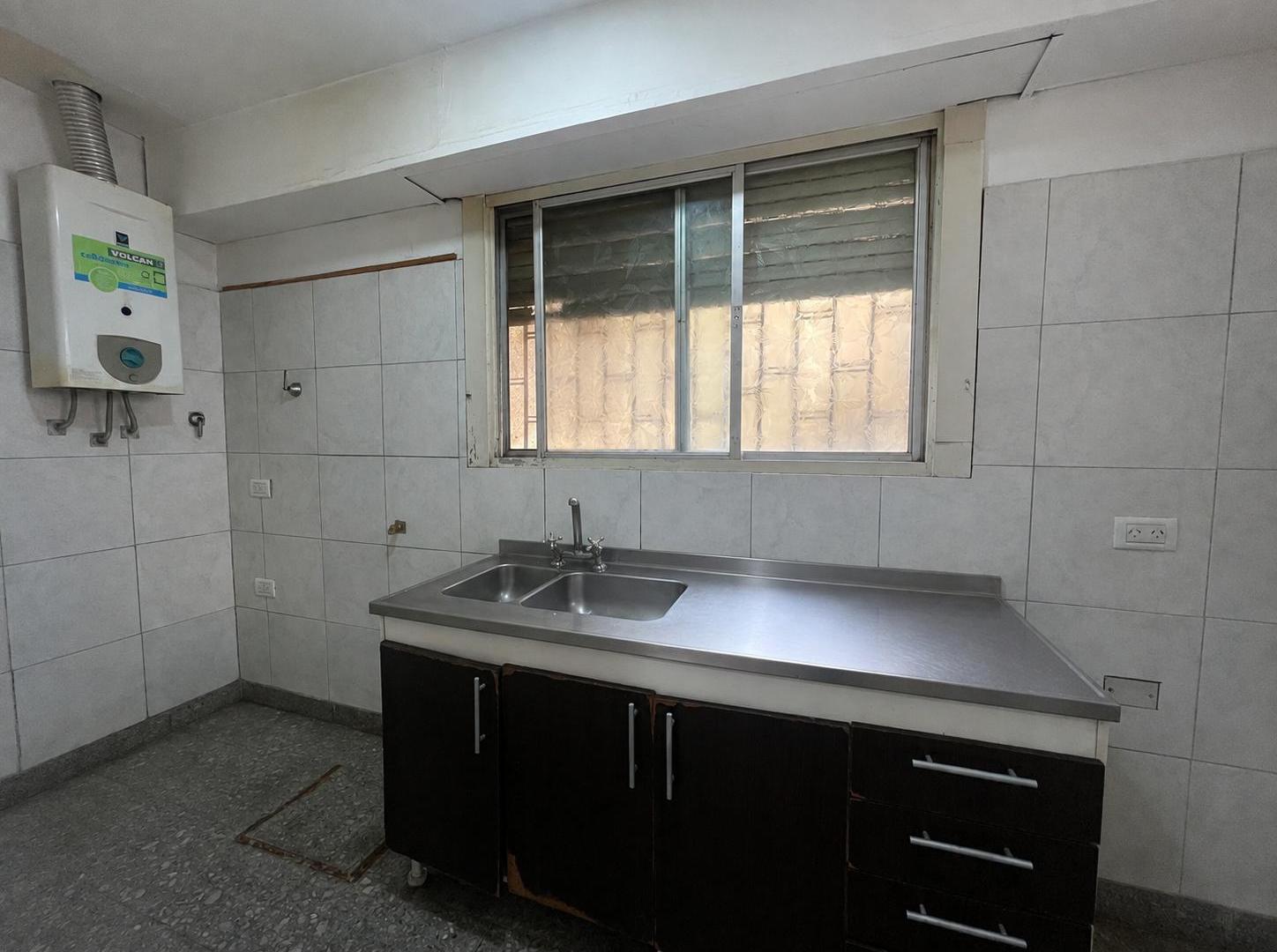 Foto de VENTA PH FRENTE 3 AMBIENTES WILDE CENTRO, imagen 4