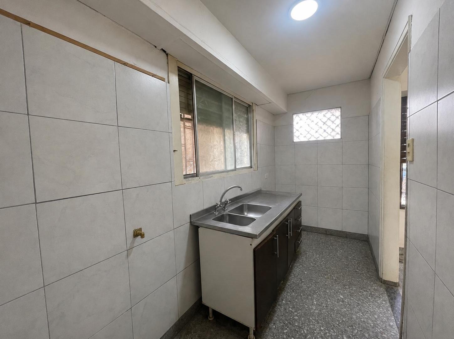 Foto de VENTA PH FRENTE 3 AMBIENTES WILDE CENTRO, imagen 2