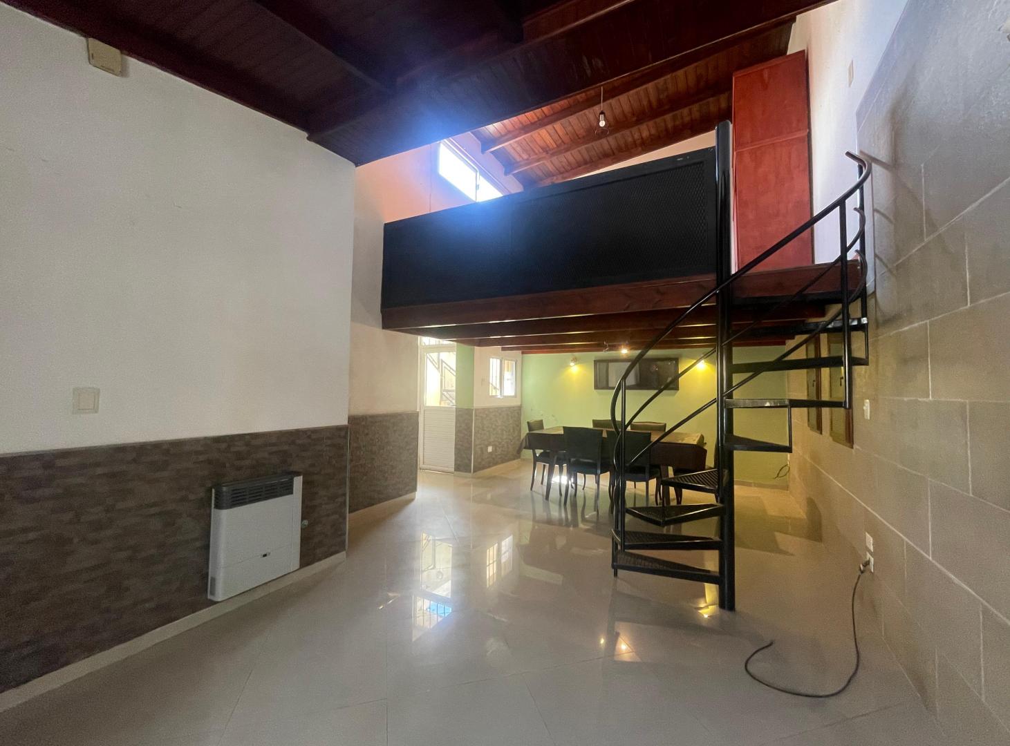 Foto de ALQUILER PH 3 AMBIENTES BERNAL CENTRO, imagen 3
