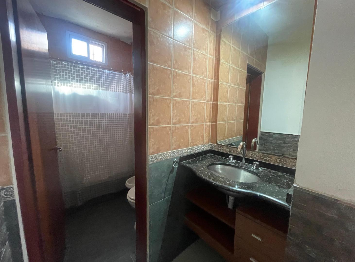 Foto de ALQUILER PH 3 AMBIENTES BERNAL CENTRO, imagen 5