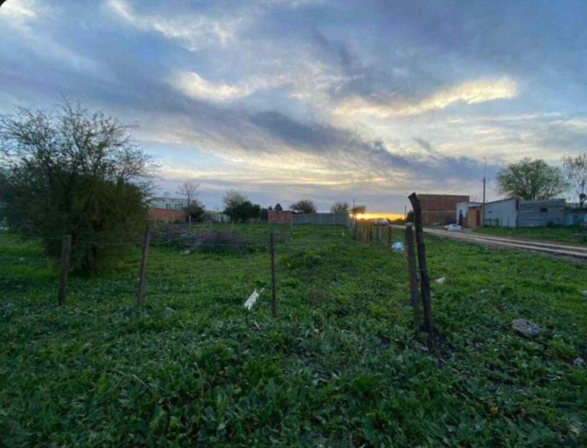 Foto de Venta terreno en esquina 450m2 - Gualeguaychú Entre Ríos, imagen 3