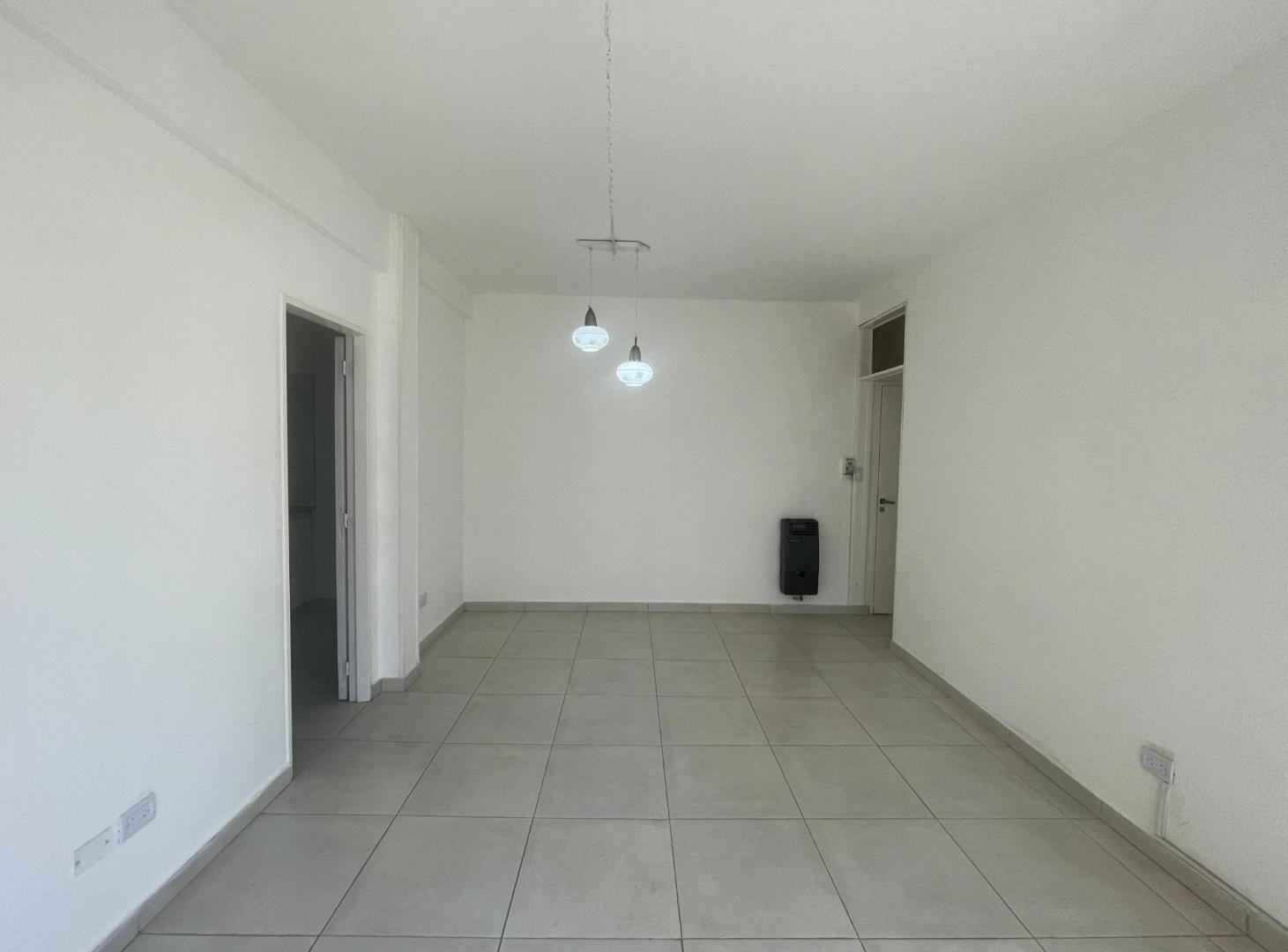 Foto de Alquiler Departamento 3 ambientes - Quilmes Centro, imagen 1