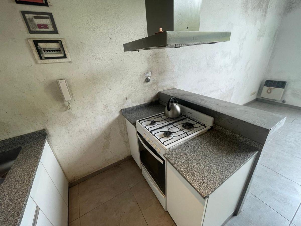 Foto de VENTA DEPARTAMENTO 2 AMBIENTES TIPO LOFT BERNAL ESTE, imagen 5