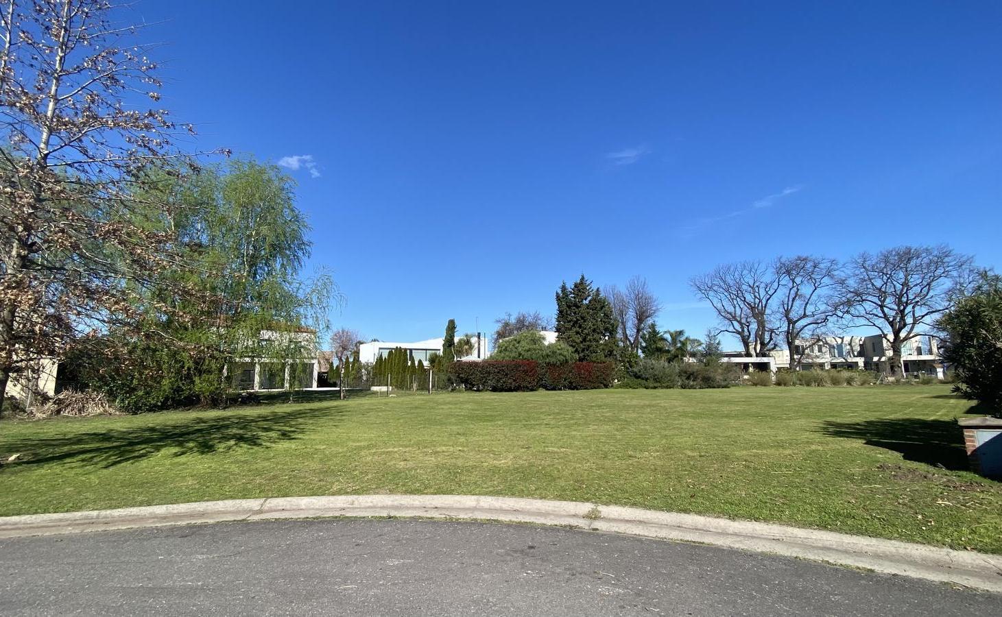 VENTA LOTE EN BARRIO PRIVADO HARAS SANTA MARIA