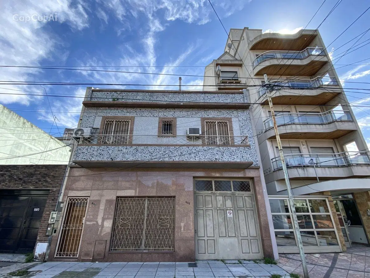 VENTA CASA CON GALPON EN VALENTIN ALSINA 5