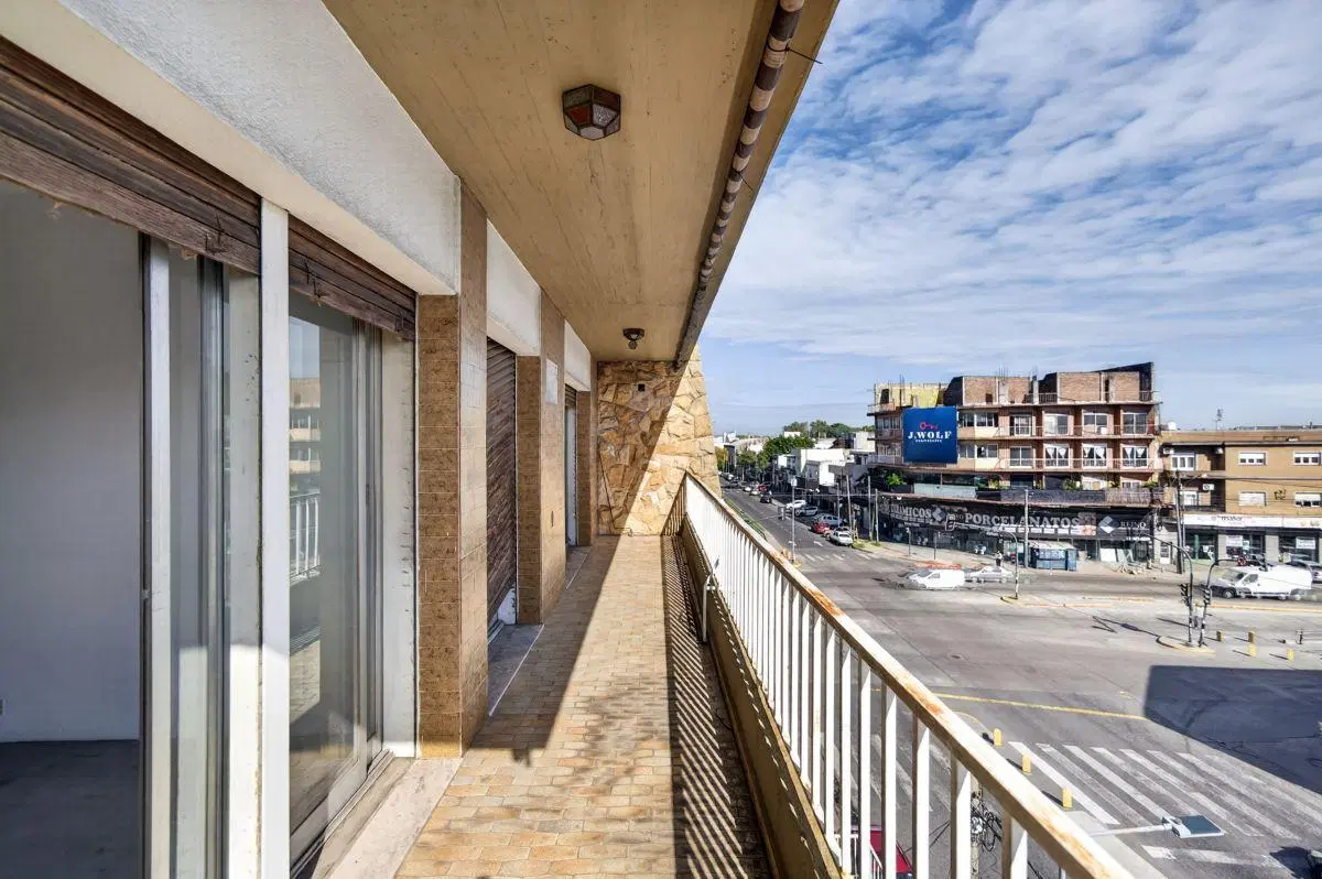 Venta Edificio en block con local Comercial en San Martín 8