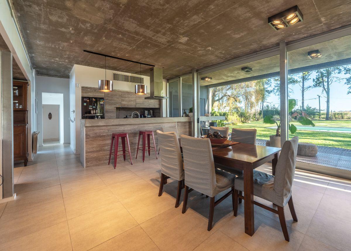 Foto de CASA EN VENTA PARQUE EXALTACION, imagen 2