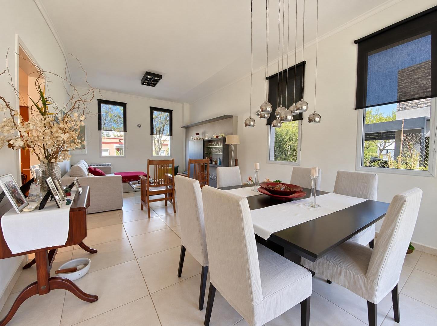 Foto de VENTA CASA 5 AMBIENTES EN HARAS SANTA MARIA EUCALIPTOS, imagen 4