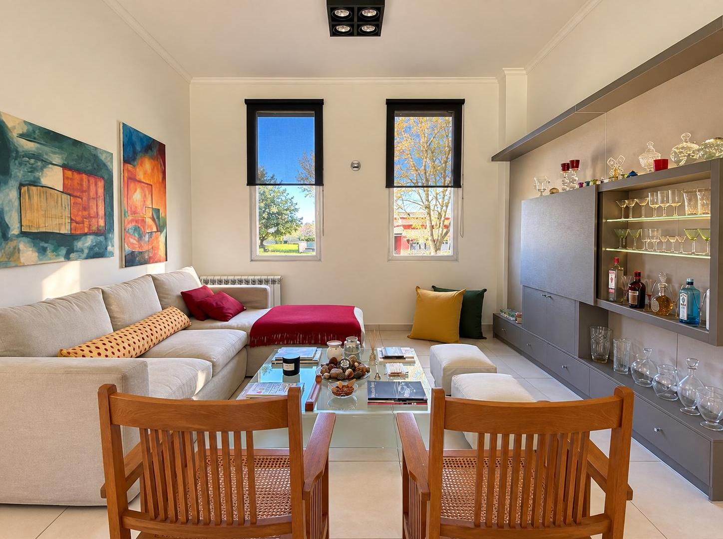 Foto de VENTA CASA 5 AMBIENTES EN HARAS SANTA MARIA EUCALIPTOS, imagen 2