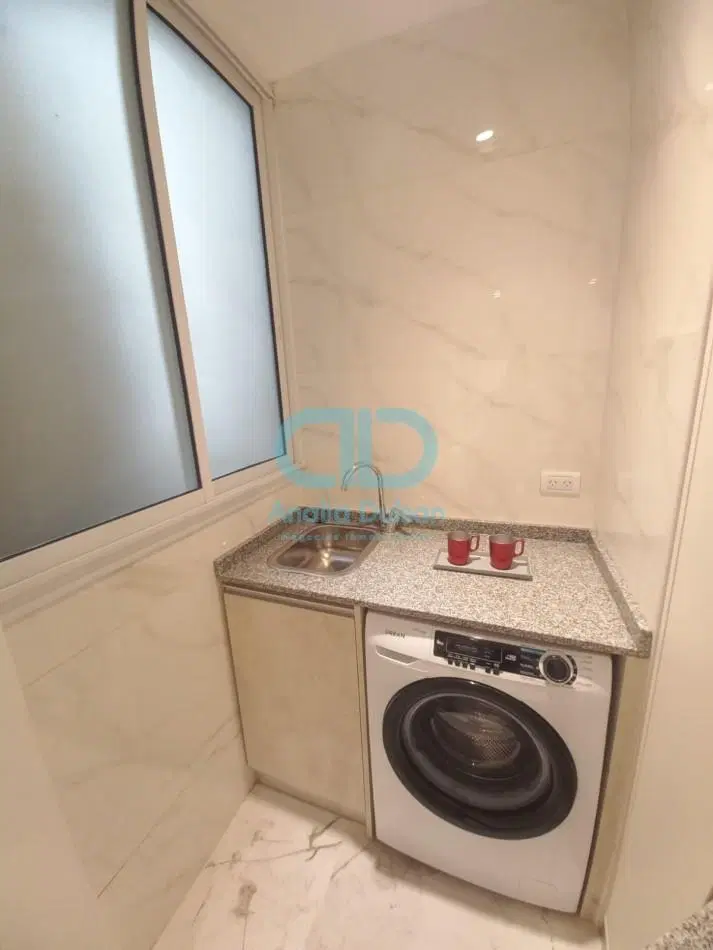VENTA 3 AMBIENTES A LA CALLE CON BALCON SALIENTE 2
