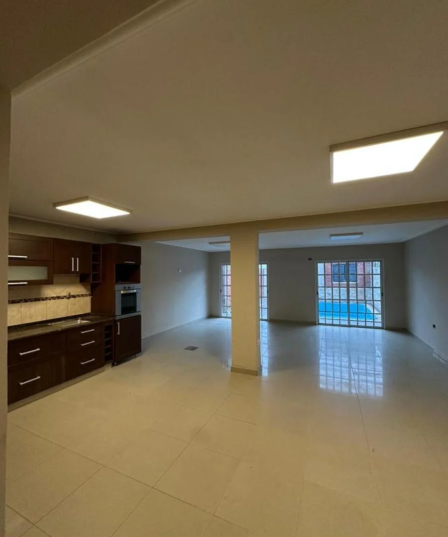 Casa en Av. Peron