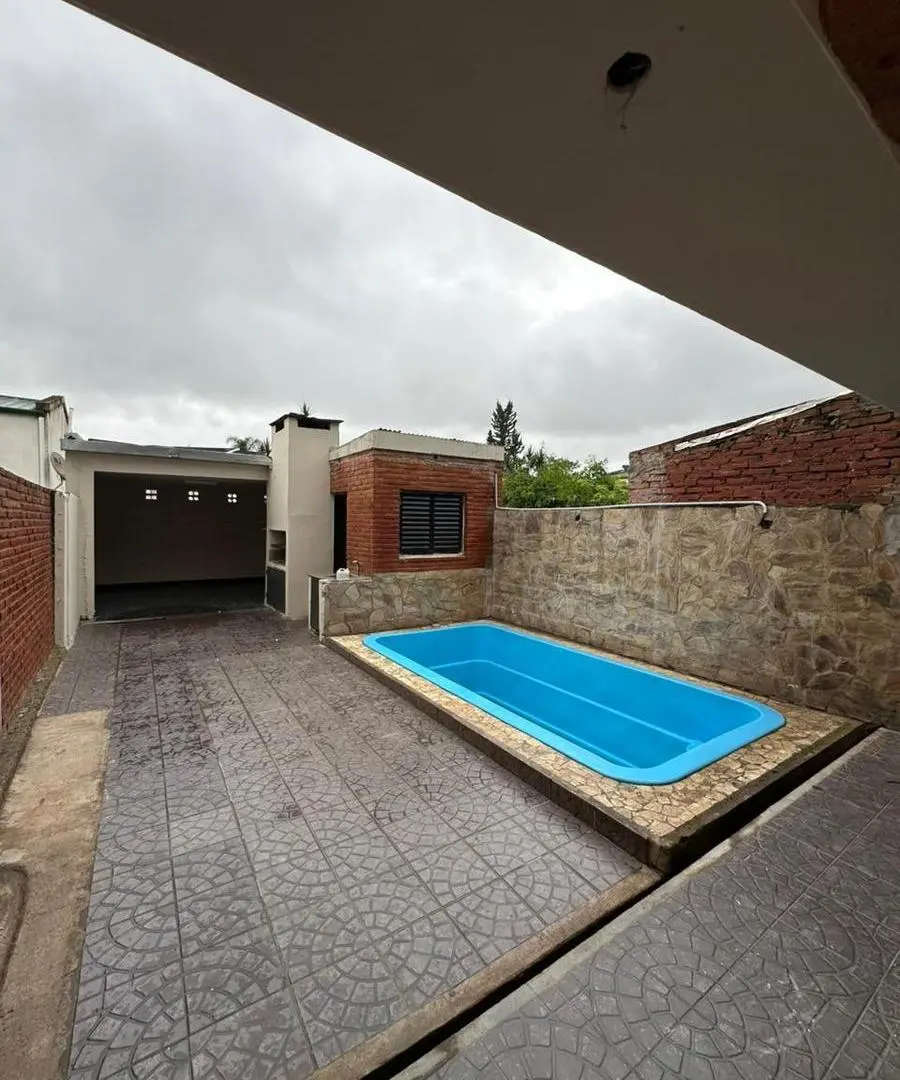 Casa en Av. Peron 5