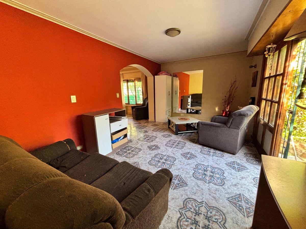 Foto de CHALET 3 AMB con parque y garaje, entorno residencial y tranquilo a 5, imagen 2