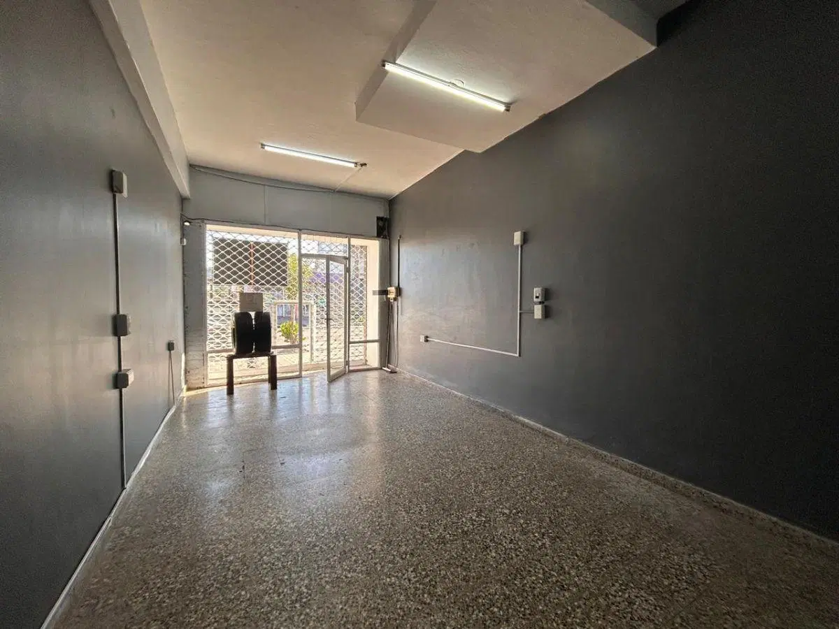 ALQUILER LOCAL COMERCIAL EN BERAZATEGUI 3