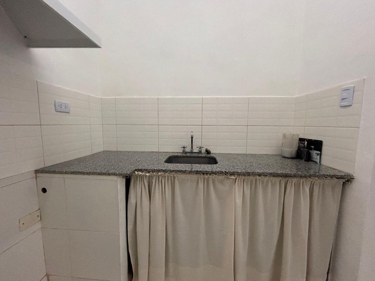 Foto de VENTA PH MONOAMBIENTE BERAZATEGUI, imagen 5