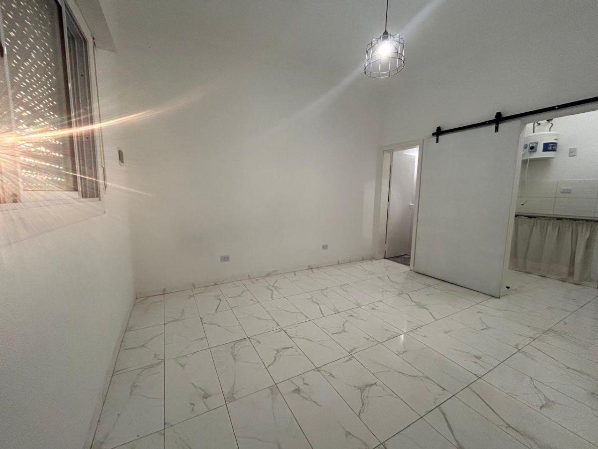 Foto de VENTA PH MONOAMBIENTE BERAZATEGUI, imagen 3