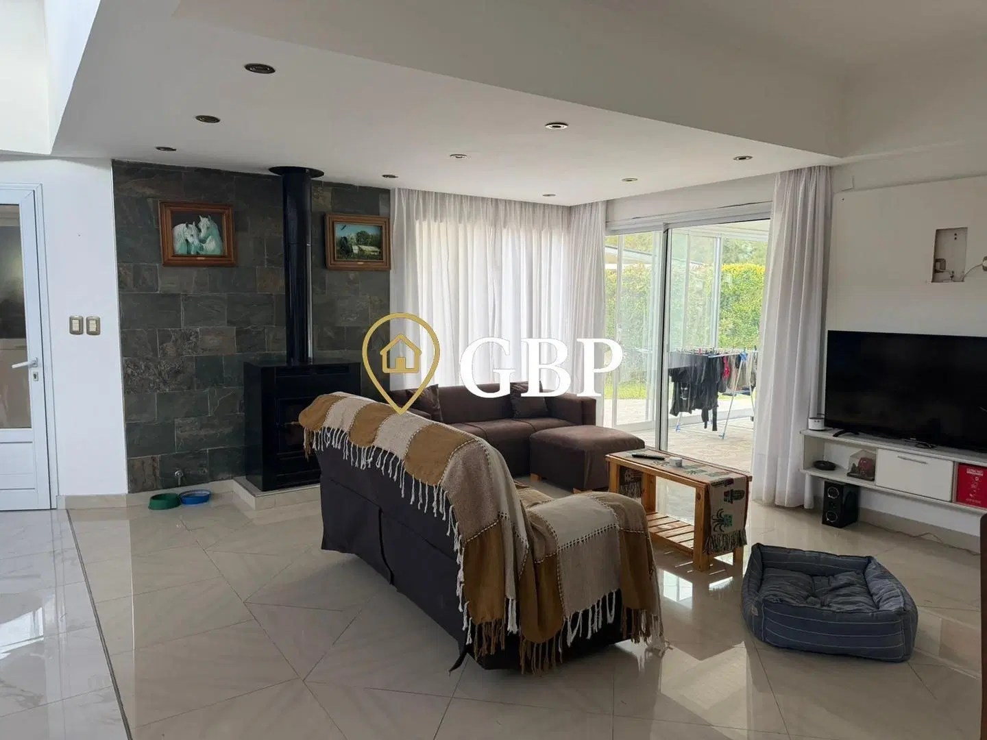 Casa en alquiler en Canning Barrio Malibu 3