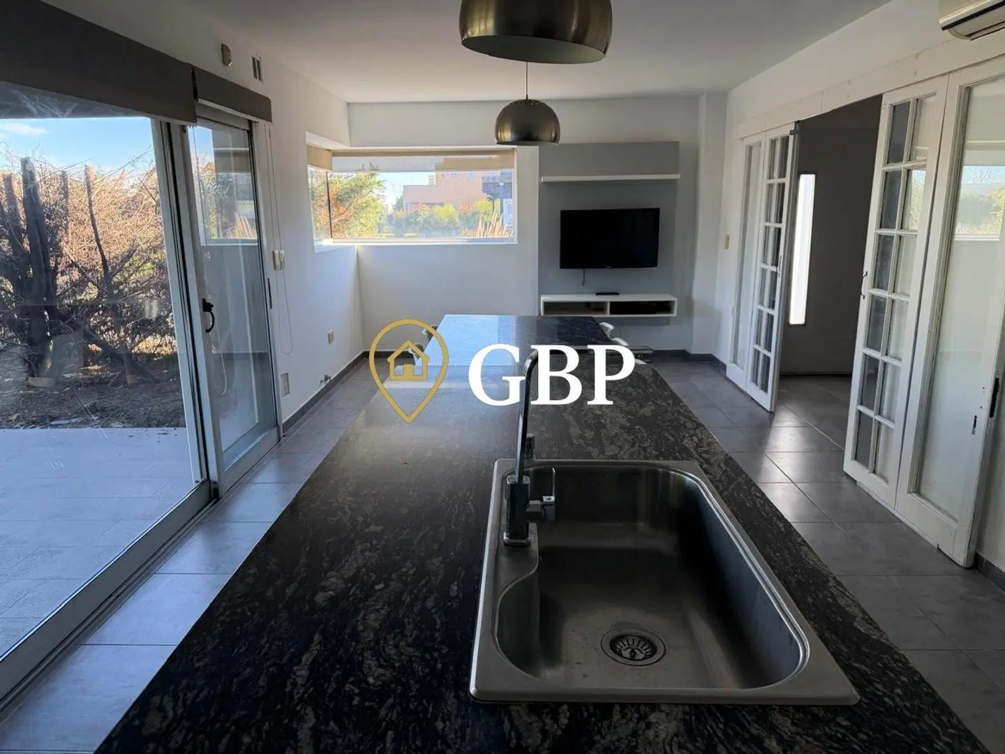 Casa en venta barrio Cruz del Sur 2