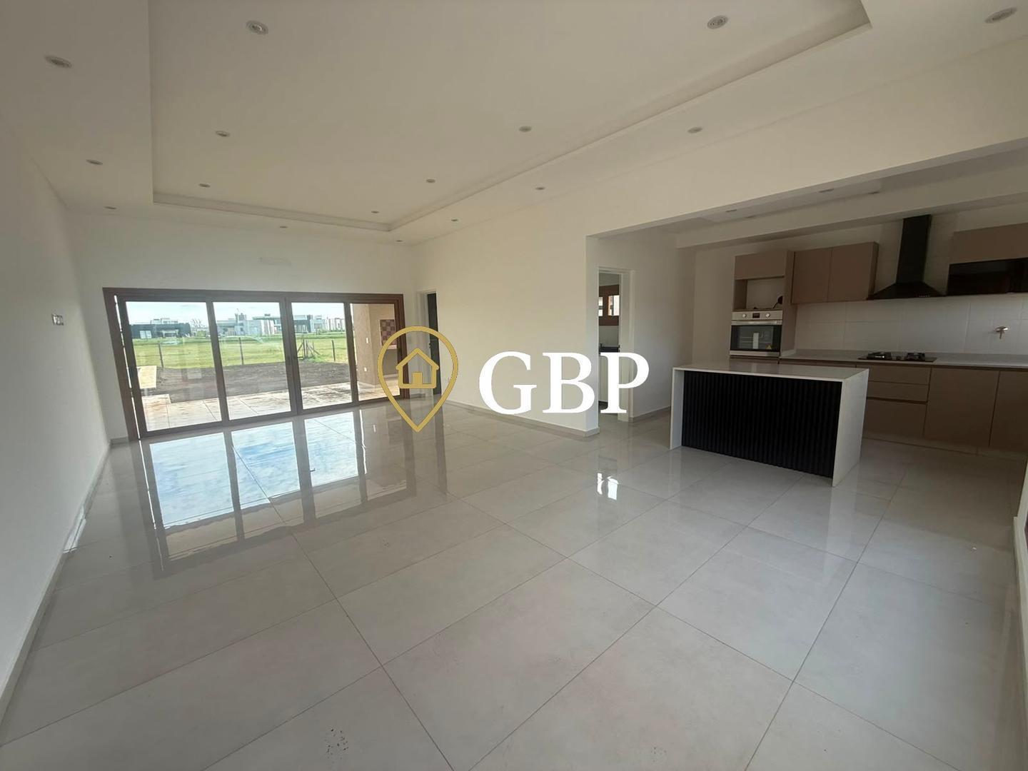 Foto de Casa en venta en Canning Barrio San Felipe, imagen 1