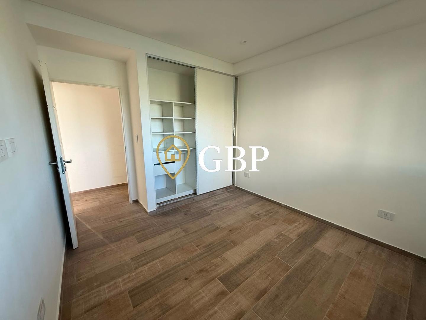 Foto de Casa en Alquiler Barrio San Simon con pileta, imagen 5