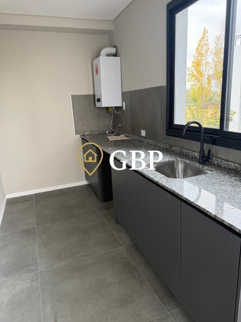 Foto de Casa en venta en Canning Barrio La Alameda, imagen 3