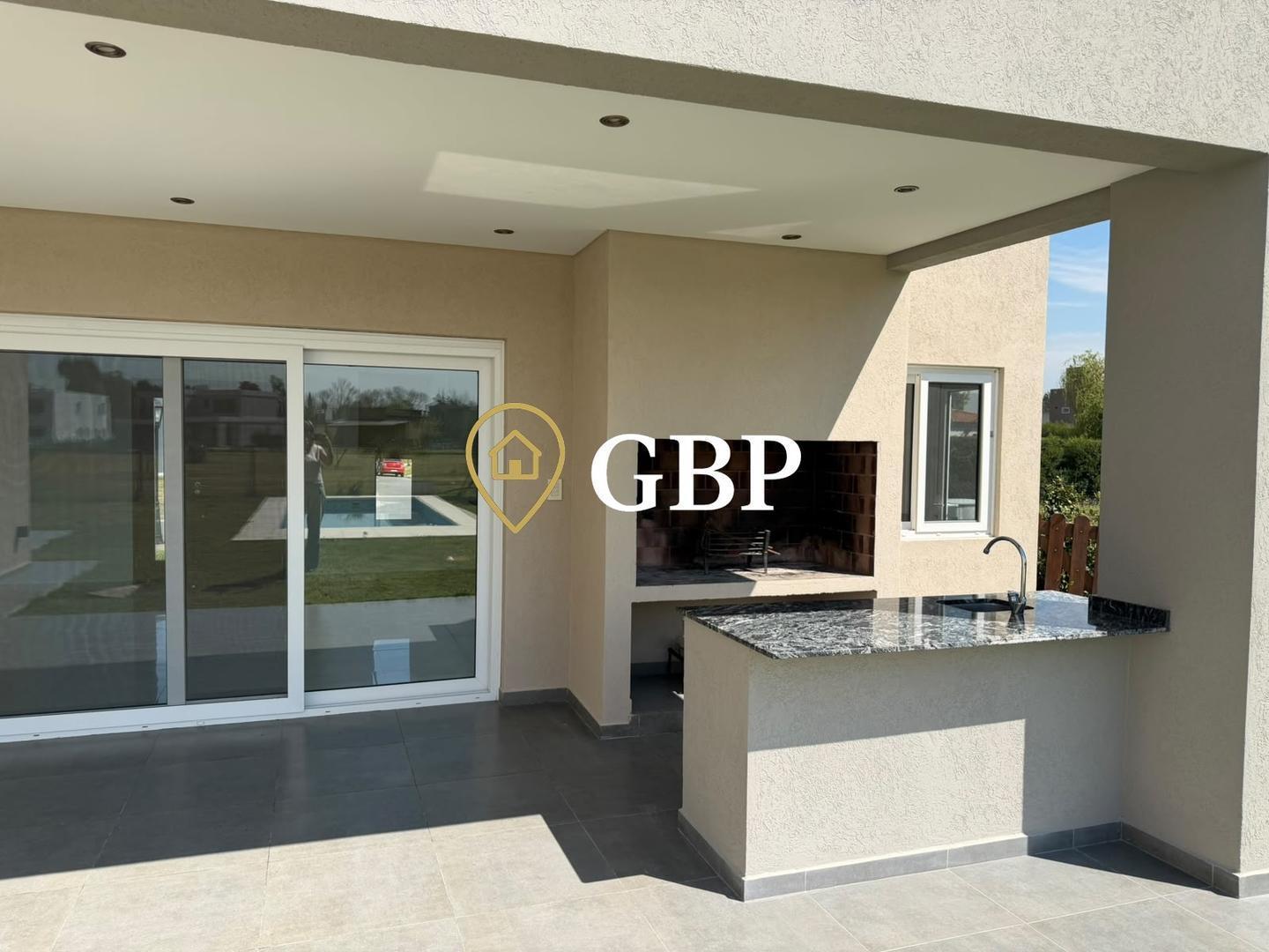 Foto de Casa Venta En Barrio Santa Ines con Fondo a pulmon verde, imagen 2