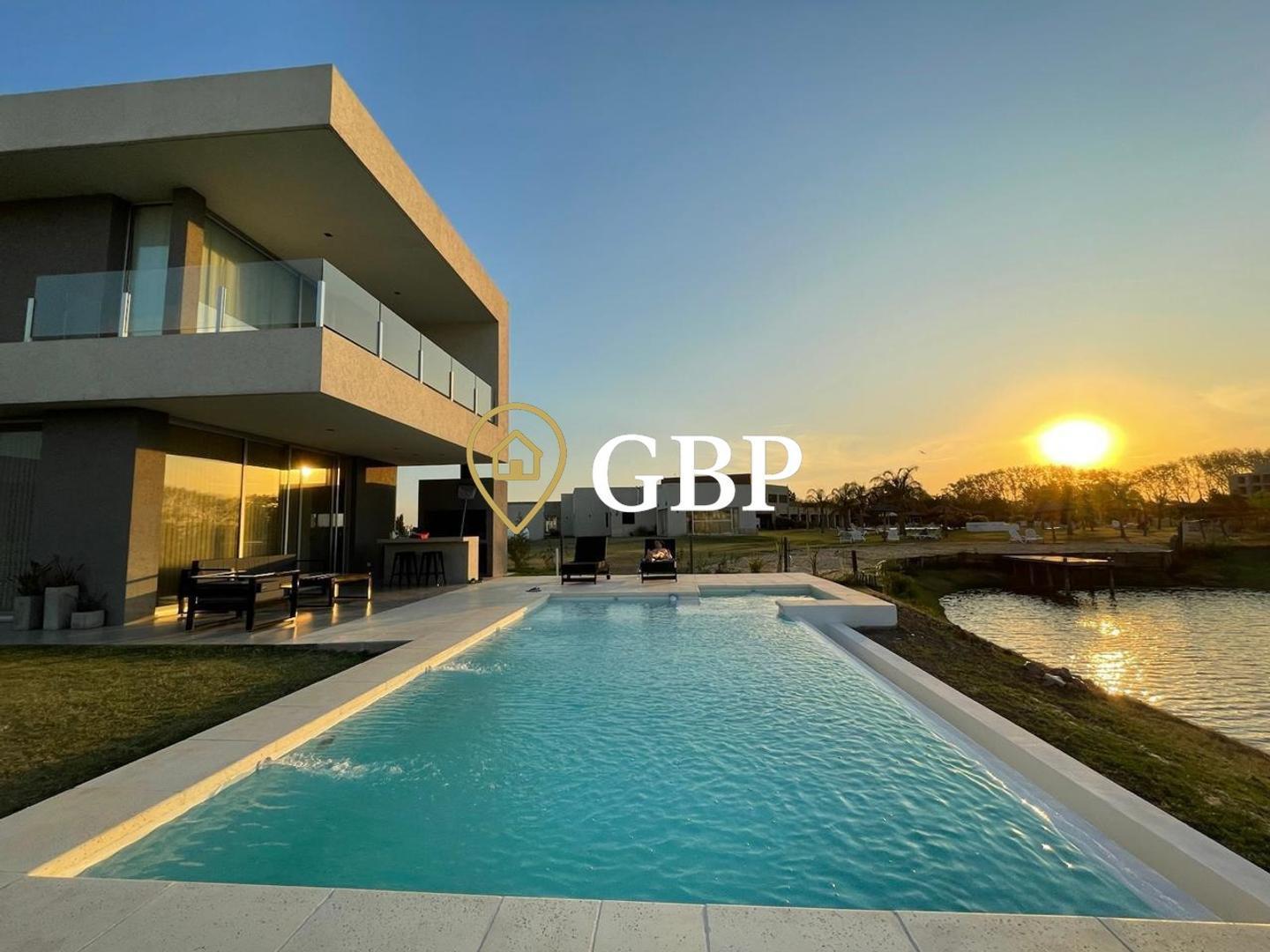 Foto de Casa en venta en Canning Barrio La Alameda, imagen 1