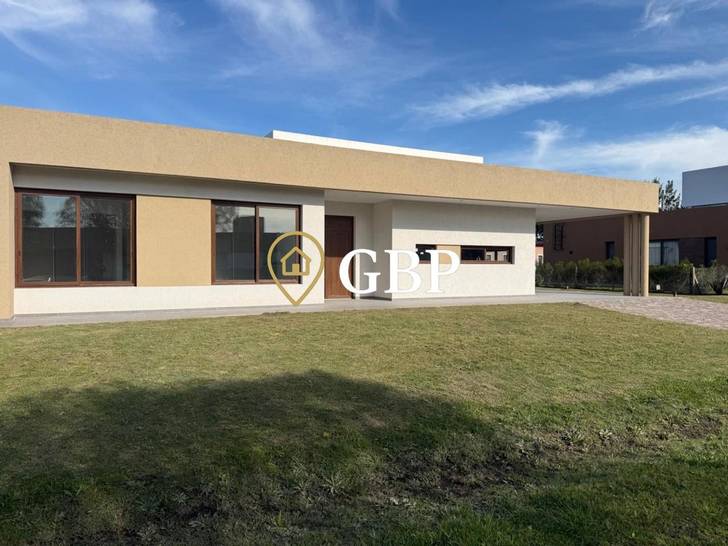 Foto de Casa en venta en Fincas del Alba – Apta crédito Hipotecario, imagen 1