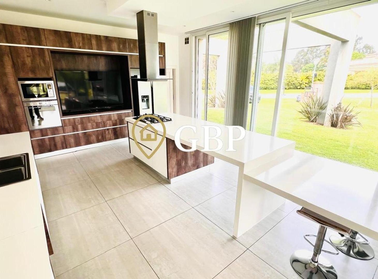 Foto de Casa en Venta en Country Valdevez Ezeiza, imagen 2