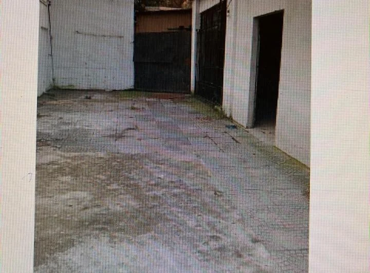 Local comercial con Deposito 2